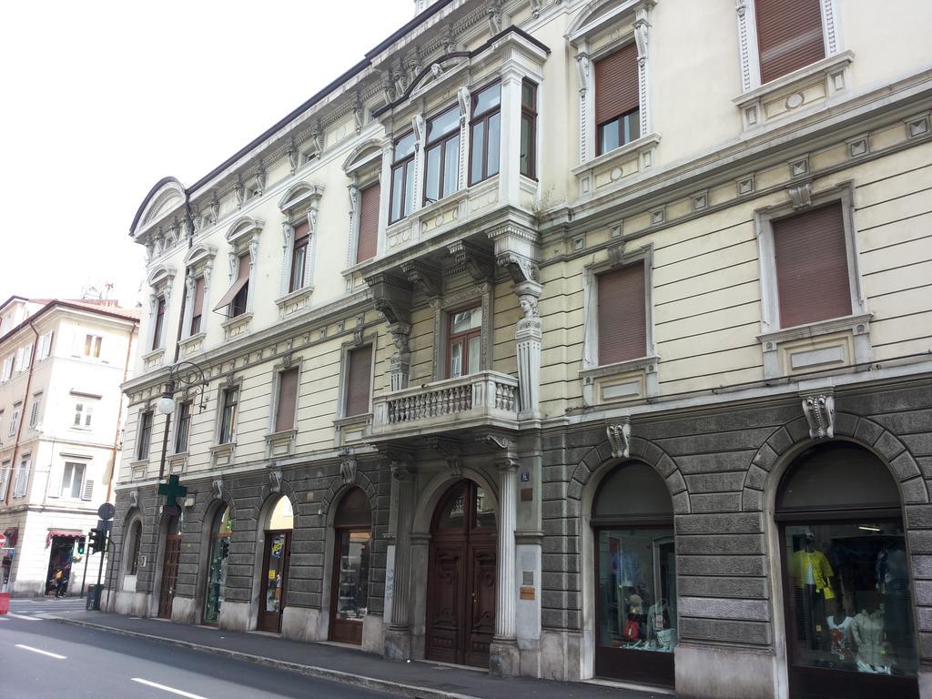 Brilliant Camere Трієст Екстер'єр фото